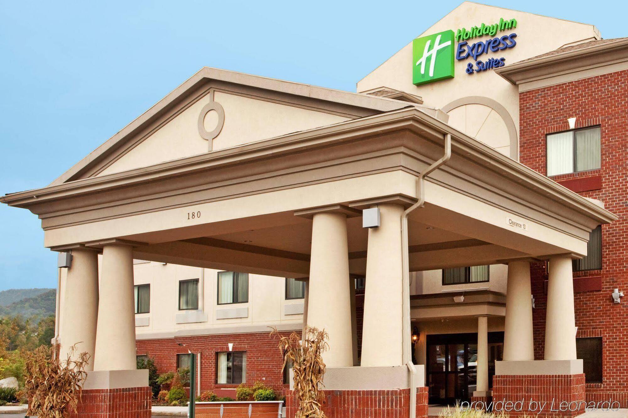 Holiday Inn Express Hotel & Suites Claypool Hill -Richlands Area By Ihg Pounding Mill Exterior foto